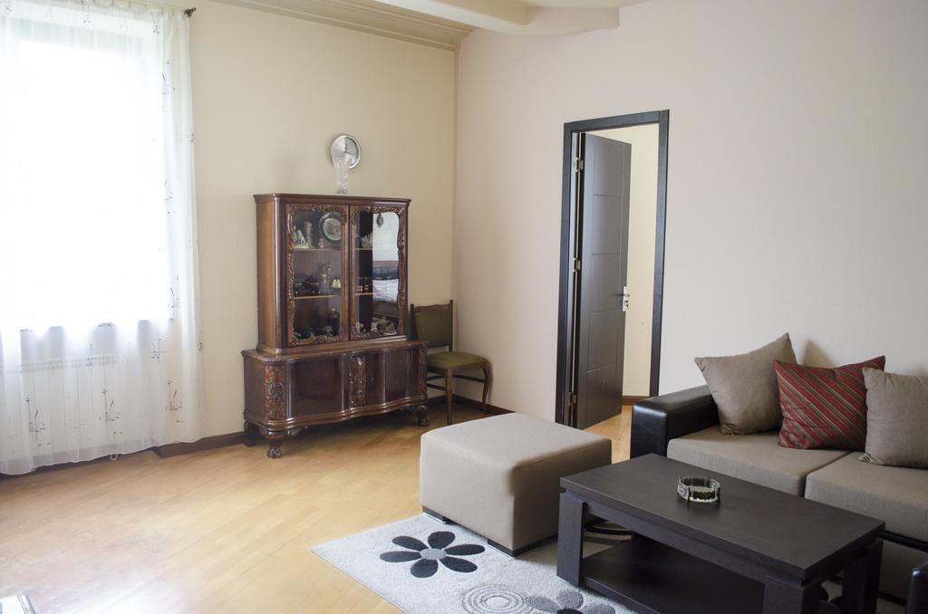 Apartment On Gia Chanturia 5 Tiflis Exterior foto